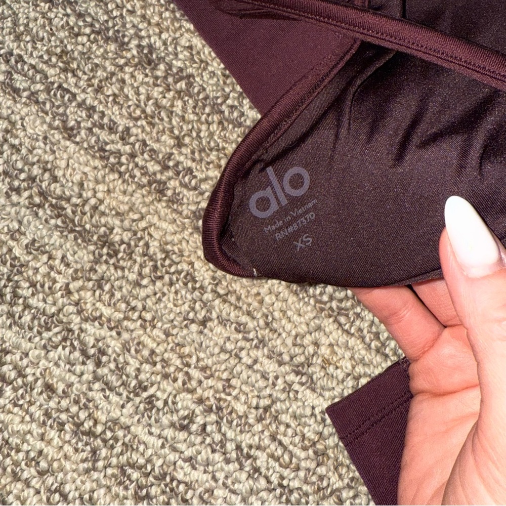 ALO SET - Picture 5 of 5